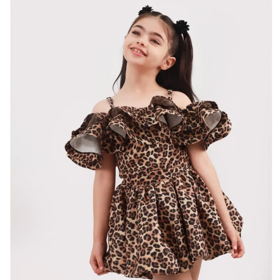 کراپ نیمتنه دلوین